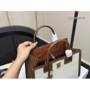 バーバリーバッグコピー ブランド 通販 安心実用性は勿論驚き価格