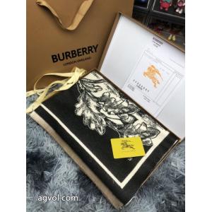 日本未上陸のブランド高級感が溢れたBURBERRYマフラーコピー ブランド 通販