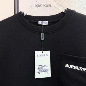 BURBERRY胸ポケットアルファベット刺繍腕チェックステッチクルーネックパーカー