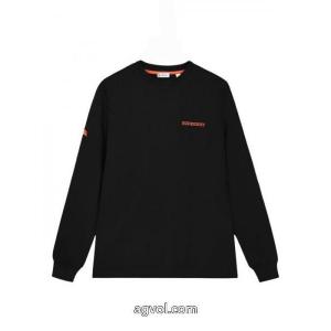 BURBERRY胸元十字架サンスクリット真空刺繍ロゴアルファベット男女同型長袖Tシャツ