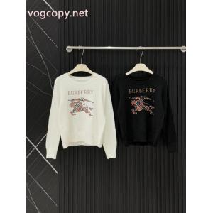 BURBERRY騎士ロゴニットセーター