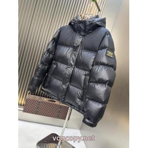 BURBERRYブランド 偽物 激安 通販ダウンジャケット一番人気！ 大人気セール 圧倒的な存在感
