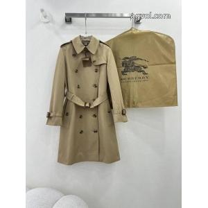 コピー ブランドバーバリー好感度255％ 流行の注目ブランド 新色入荷コート