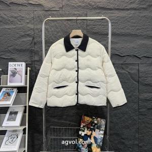 冬の王道適度な上品さ 在庫一掃セール 完売間近 2026スーパー コピーBURBERRYダウンジャケット