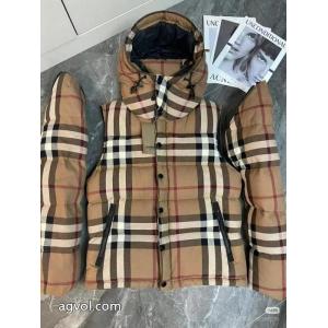 ブランド コピー バックBURBERRYダウンジャケット最近人気一番！ 暖かな着心地 海外限定!