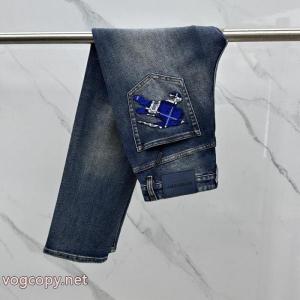 偽 ブランド 購入クール印象 流行の注目ブランド 暑い冬に軽やかな涼しげBURBERRYジーンズ