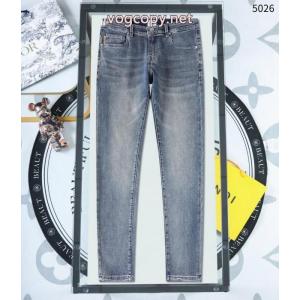 2026秋冬流行色紹介 待望の再販売 シンプルなデザインBURBERRYジーンズブランド 通販