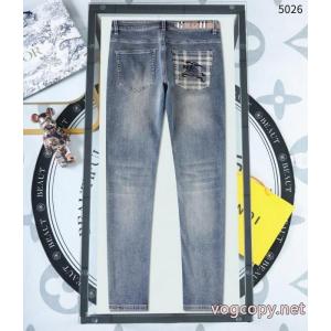 2026秋冬流行色紹介 待望の再販売 シンプルなデザインBURBERRYジーンズブランド 通販