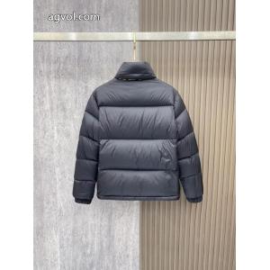 BURBERRYブランド スニーカー 激安ダウンジャケットハイグレード フェミニンな雰囲気 2026最新コラボ　完売間近