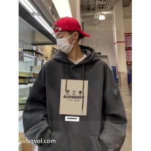カジュアルもある絶妙な雰囲気 今すぐ取り入れたい 在庫確保済ブランド コピー 優良店BURBERRYパーカー