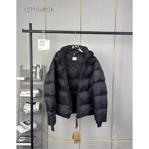 偽 ブランド 通販ダウンジャケットBURBERRY希少価値大！ 全国無料新品 コーデ選ばずおしゃれのポイント