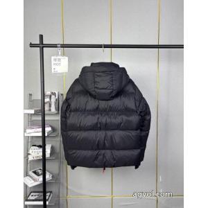 偽 ブランド 通販ダウンジャケットBURBERRY希少価値大！ 全国無料新品 コーデ選ばずおしゃれのポイント