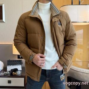 BURBERRYスーパー コピー どこで 買えるNEW大変素敵 特に注目したい 保温性も抜群 ダウンジャケット.