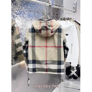 ブランド コピー ショップジャケットBURBERRY最安値激しい争奪戦 冬の必須アイテムを 買付済み?海外即発 .