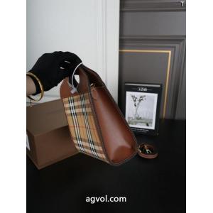 スーパー ブランド コピーバッグ安定感があり 上品なカジュアルコーデに 今季新作登場BURBERRY