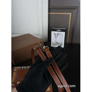 スーパー ブランド コピーバッグ安定感があり 上品なカジュアルコーデに 今季新作登場BURBERRY