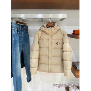 コピー 通販BURBERRYダウンジャケットSALE国内発送 新しいスタイル おしゃれ感度が高まる