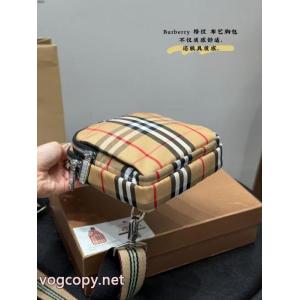 BURBERRYブランド 偽物 激安柔らかい色調 新作販売開始 上品な質感胸バッグ