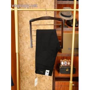 バーバリー日本で完売続出 限定商品を手に入れるには 圧倒的な高級感ブランド 通販店ジーンズ.