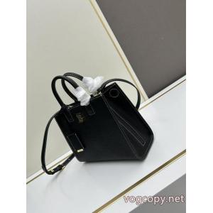 BURBERRY    バッグスーパー コピー どこで 買える１８新作ユニセックス 使いやすさ抜群 海外限定モデル 新作.