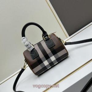 話題沸騰！！ 2026一番最高人気 数量に限定ありBURBERRY    バッグブランド 偽物 通販.