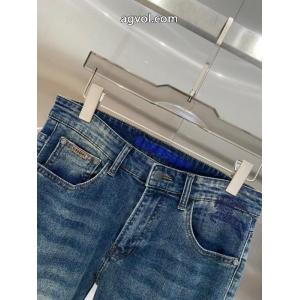 BURBERRY新入荷アイテムの通販 NEW大変素敵 毎日安い値ブランド新作偽 ブランド 販売ジーンズ