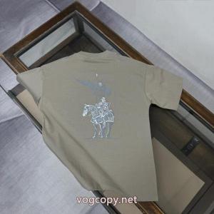 ブランド コピー 激安半袖TシャツBURBERRY一味違うデザイン 2026SS大人OK 定番品質保証