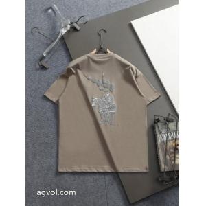 ブランド 偽物 激安BURBERRY半袖Tシャツセンスを格上げ 絶対欲しい新作 雑誌掲載