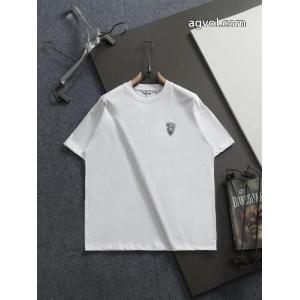 ブランド 偽物 激安BURBERRY半袖Tシャツセンスを格上げ 絶対欲しい新作 雑誌掲載