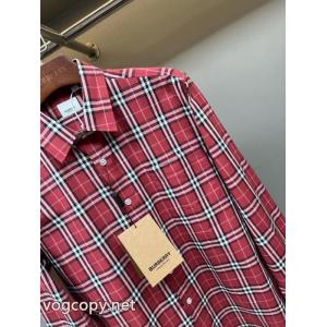 ブランド掲載商品 高級感ある 絶大な人気を誇るアイテムおすすめBURBERRYブランド スーパー コピー 店舗    シャツ.