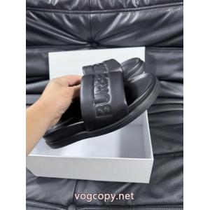 サンダルコピー 品 ブランドバーバリー便利なアイテム！ 存在感のある 大人カジュアル..