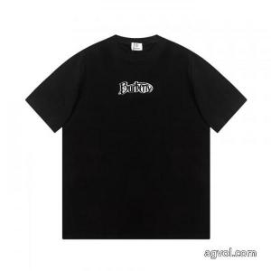 BURBERRYスーパー コピー 通販半袖Tシャツクラシカルな雰囲気 完売寸前 相性抜群のコンビ
