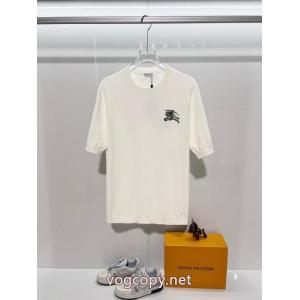 半袖TシャツBURBERRYコピー 品 販売大特価2026 雑誌掲載人気アイテム 高級感が漂う