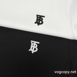 ブランド 偽物BURBERRYとってもお洒落 最終値下げ 機能性抜群！半袖Tシャツ