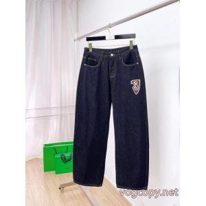 ジーンズ今季爆発的な人気定番商品 ファッション 人気 大人の個性を。 バーバリーブランド コピー 着払い.