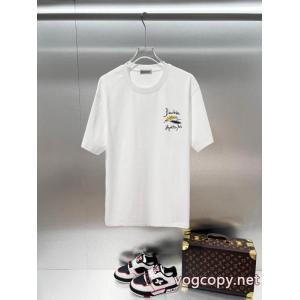 【激安】 大胆に 262026BURBERRY偽物 通販 サイト半袖Tシャツ