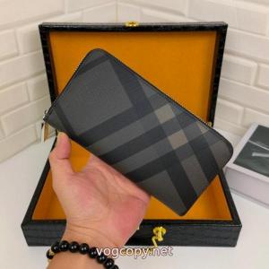 セレブ愛用 先行販売 知的な雰囲気夏着物BURBERRY財布コピー 通販