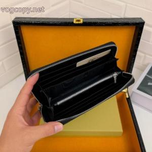 セレブ愛用 先行販売 知的な雰囲気夏着物BURBERRY財布コピー 通販