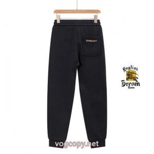ズボンデザイン高い 男女兼用らしい!人気 2026年モデルBURBERRYスーパー コピー 安心