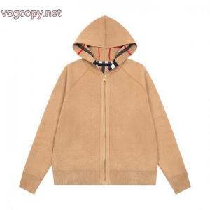 偽 ブランド存在感拔群 今一番熱い 大人っぽい印象が素敵BURBERRYコート