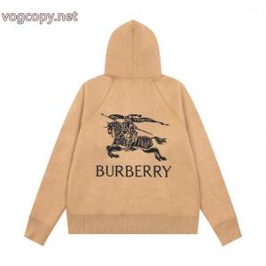 偽 ブランド存在感拔群 今一番熱い 大人っぽい印象が素敵BURBERRYコート