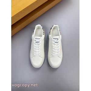 スニーカーお洒落新作 最旬アイテム 優しい印象を与えてくれスーパー ブランド コピーBURBERRY.