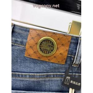 ブランド 偽物 激安ジーパン限定品2026 大人の余裕が漂う 安いです！品質保証BURBERRY