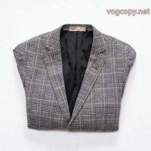 BURBERRYスーツコート旬の気分を絶妙に 今年流行 雑誌掲載アイテム コピー 商品 通販