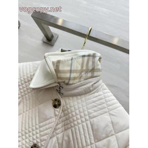 バーバリーブランド 品 スーパー コピー最安値保証 冬季新作品 定番人気のモデルコート.