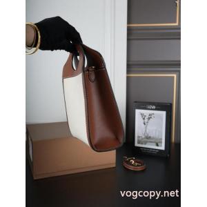 バッグブランドコピー2026限定 超レア 注目度が高いアイテム 大注目！ BURBERRY.