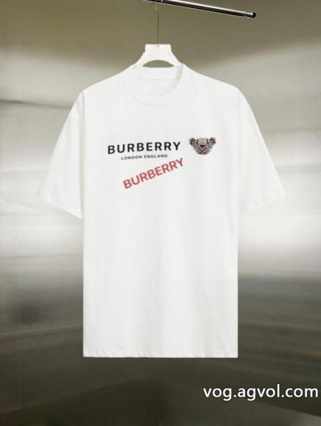 トレンドの最先端に2025即旬な装いにBURBERRYブランド 激安 半袖Tシャツ 0