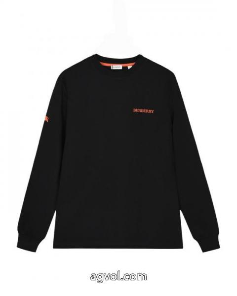 BURBERRY胸元十字架サンスクリット真空刺繍ロゴアルファベット男女同型長袖Tシャツ 3