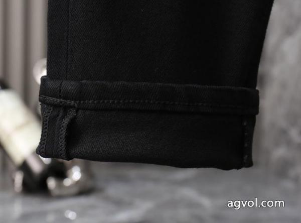BURBERRYジーンズ秋冬季節限定ヘルシー 抜け感重視ブランド コピー 販売  5 