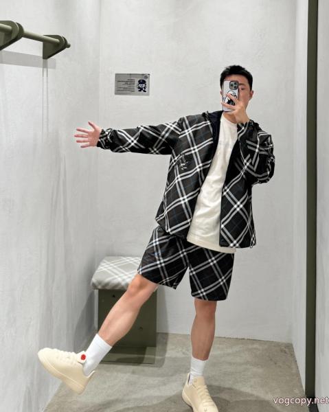 スーパー コピー ブランド 通販海外限定!! 25ＡＷ美品 数量限定安いBURBERRYジャケット 0 